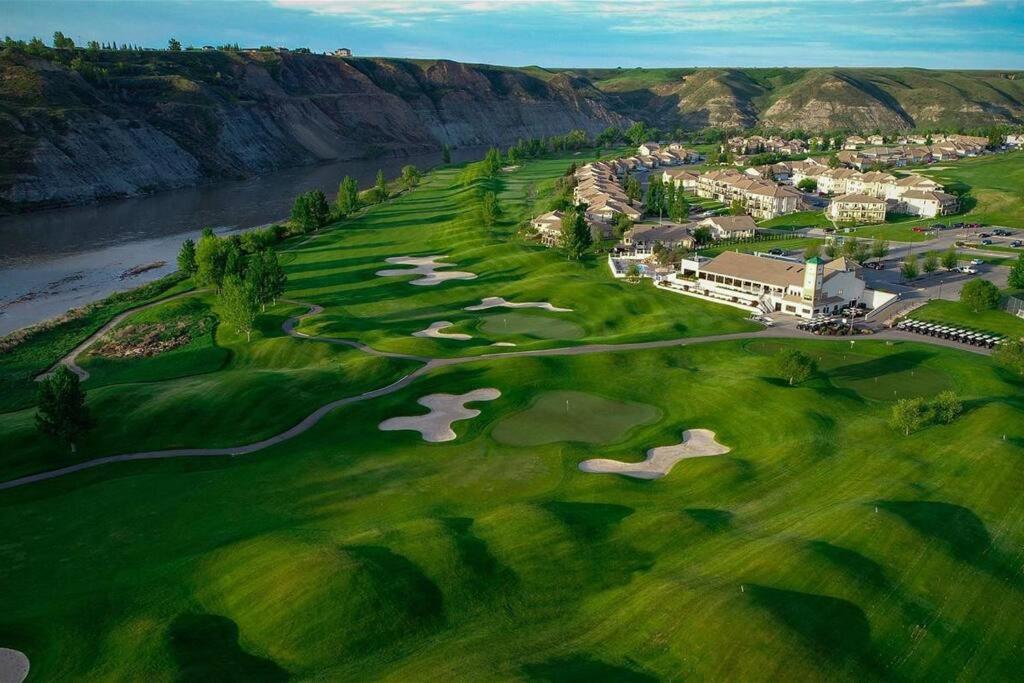 Paradise Canyon Golf Resort, Luxury Condo M409 Lethbridge Exterior photo